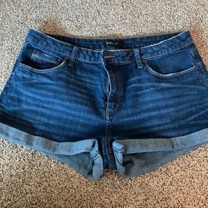 STS blue. Women Jean shorts size 31.